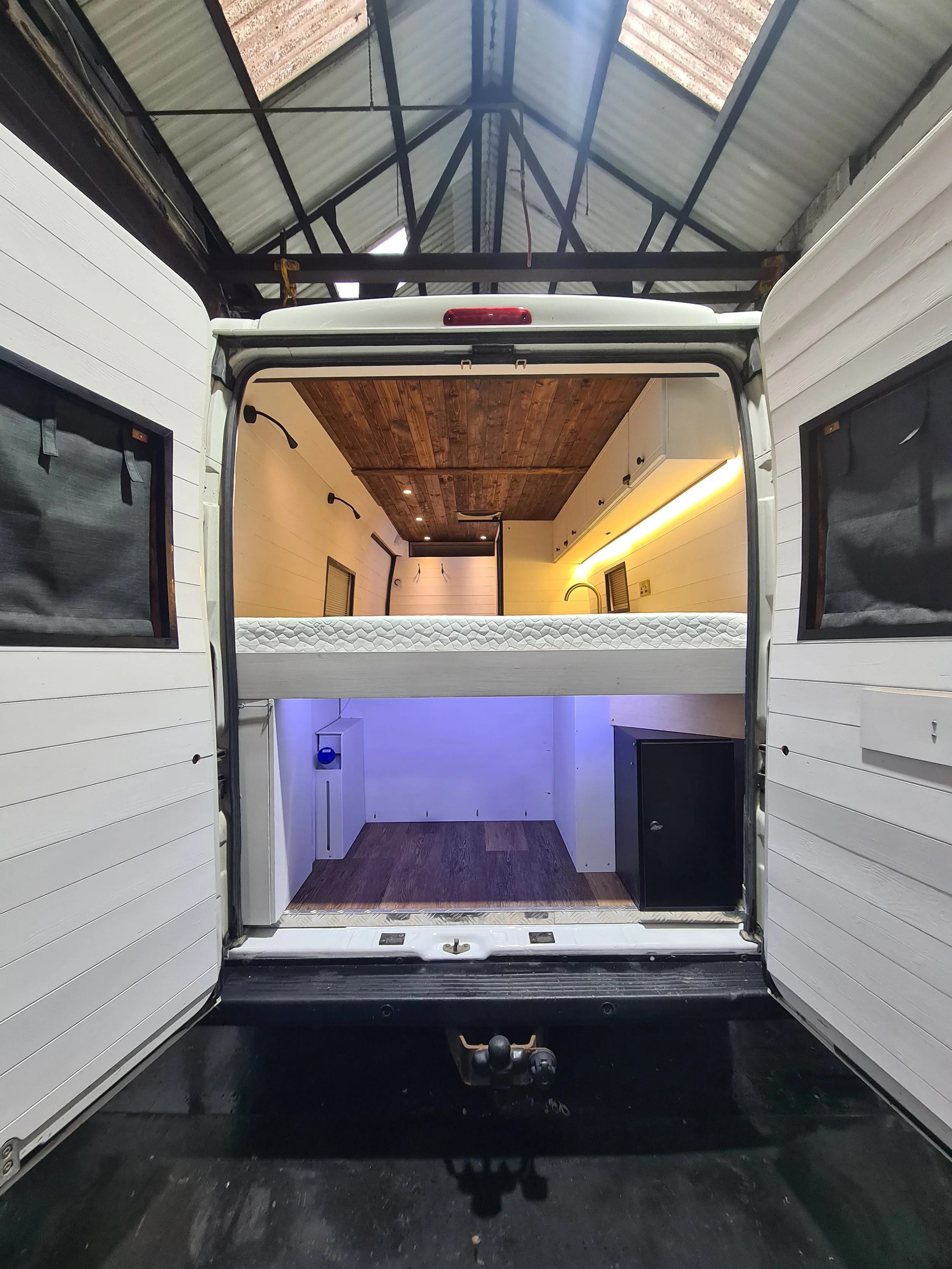 LWB Citroen Relay Photo 5 of 5.