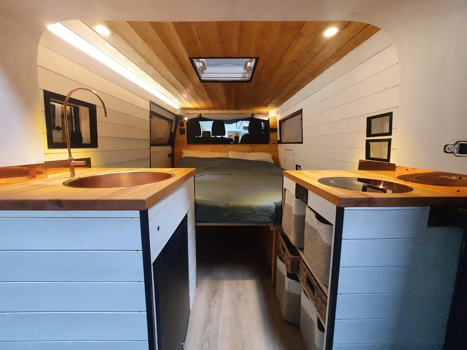 Luna. U shaped seating, Extra large king sized bed, Rear kitchen, Off-grid, Gas free, Induction hob, Fridge. Photo 3 of 12.