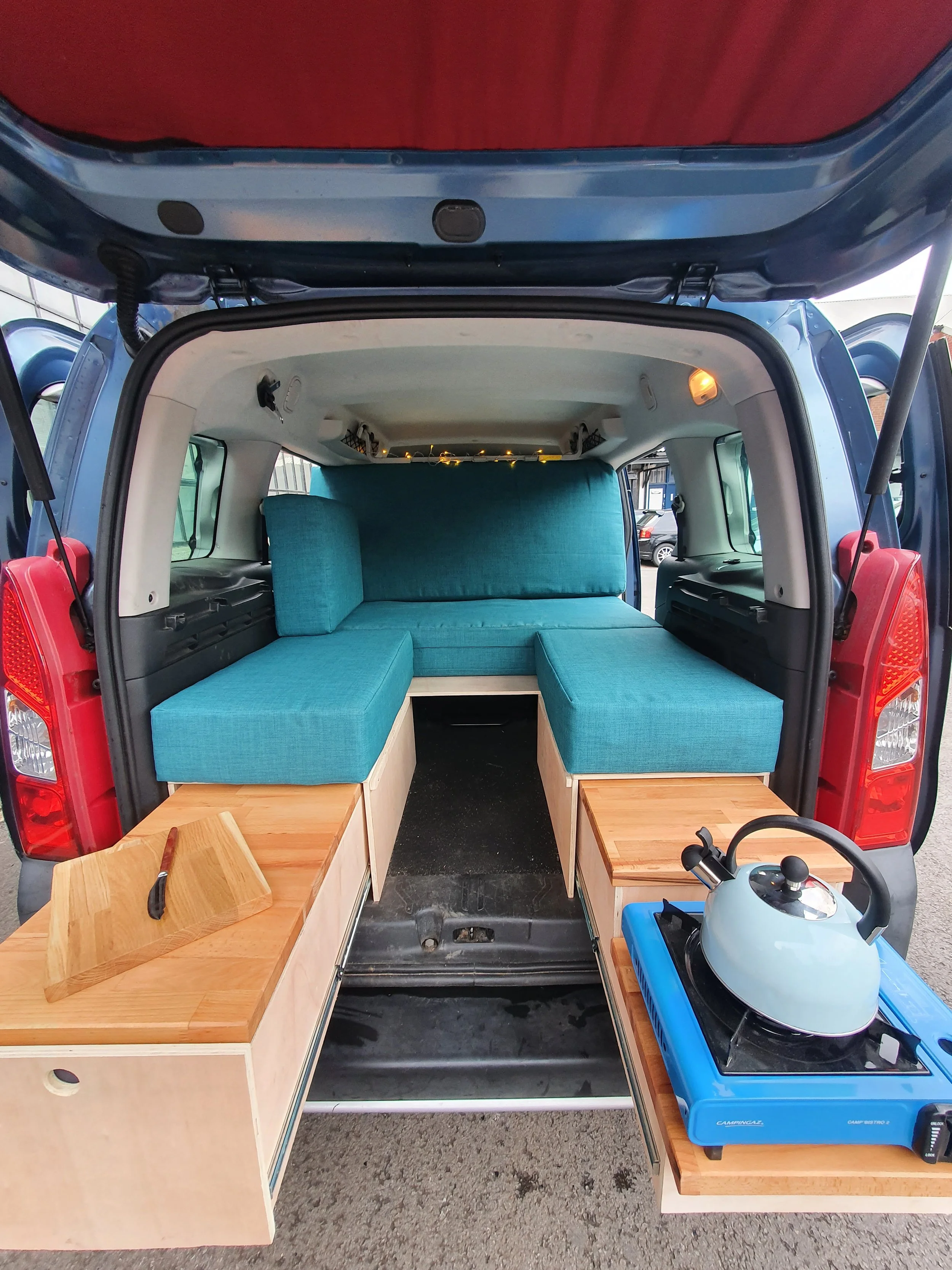 Micro camper. Folds into the boot, All 5 seats, Pull out kitchen, Cosy double bed. Photo 2 of 6.