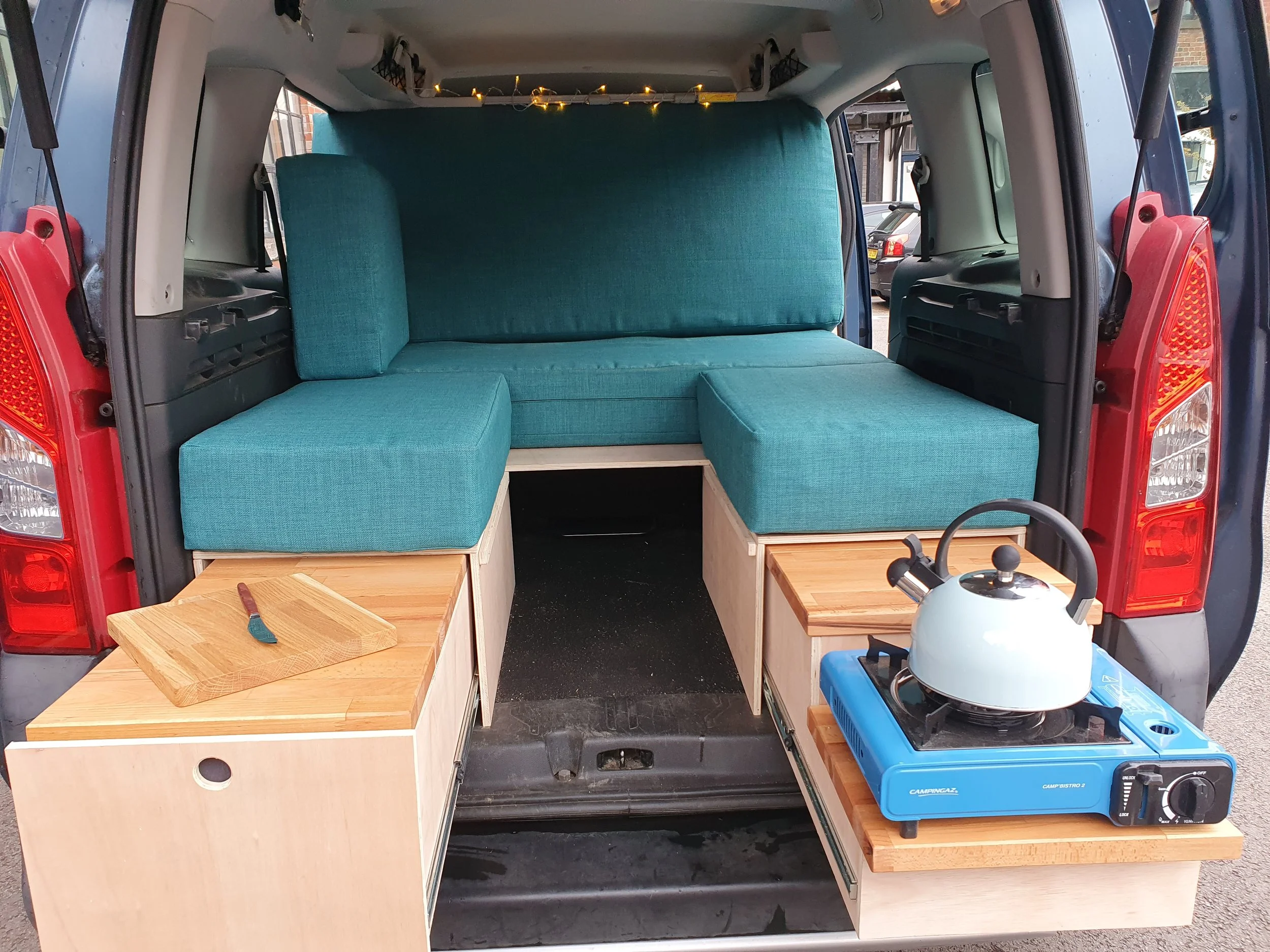 Micro camper. Folds into the boot, All 5 seats, Pull out kitchen, Cosy double bed.
